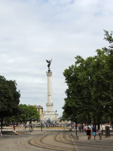 Bordeaux - Statue à l'Esplanade Des Quinconces