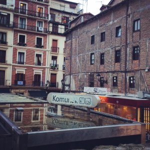 Komuneko means public toilet in Basque