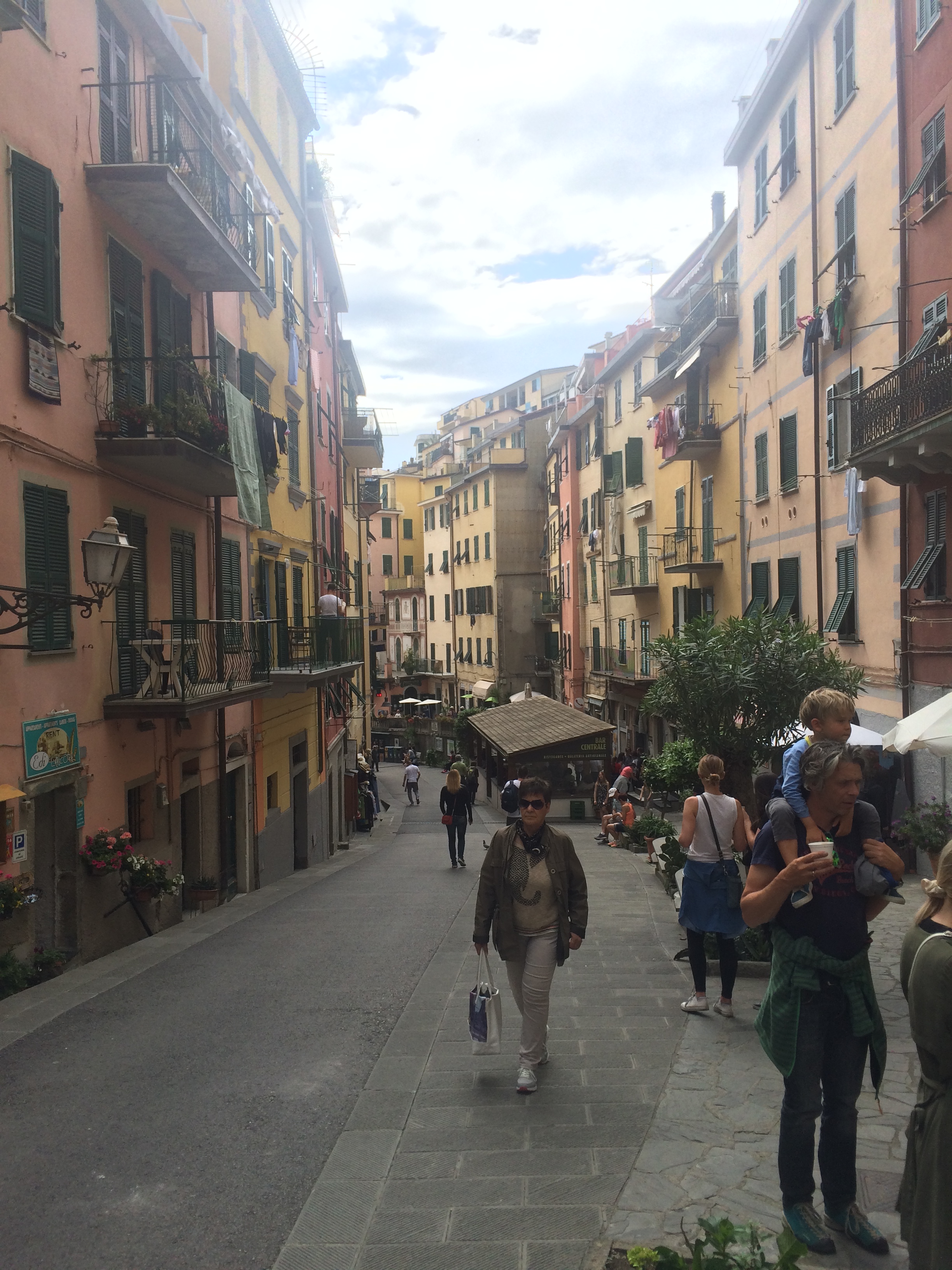 Riomaggiore main street