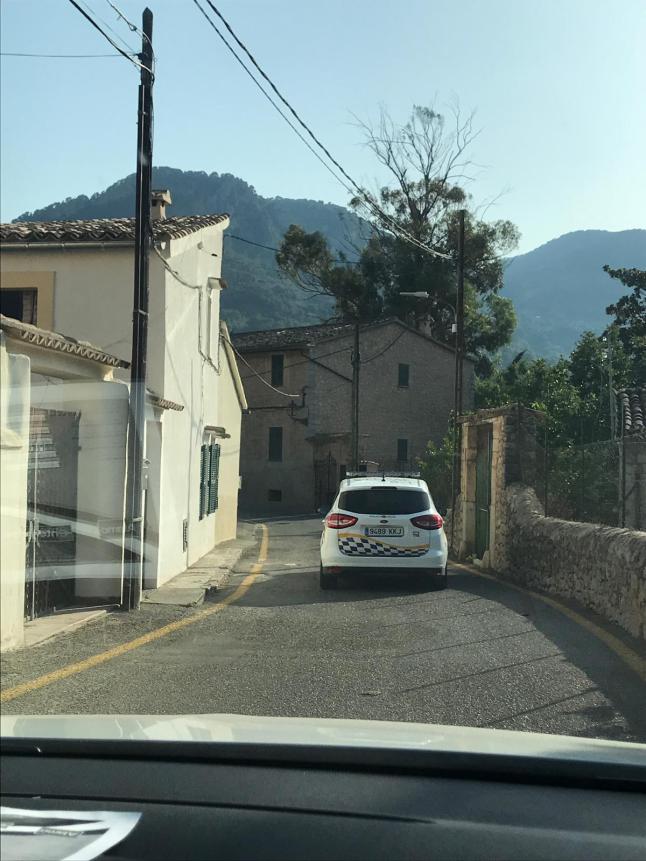Police escort from Soller
